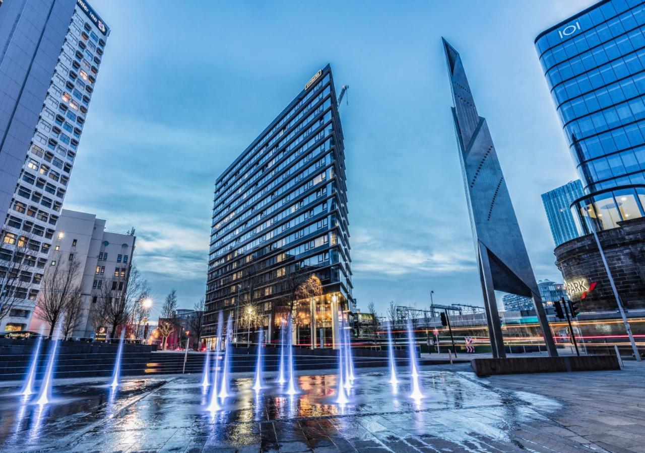 Benefits-of-Booking-APARTHOTELS-in-MANCHESTER-with-Quay-Apartments